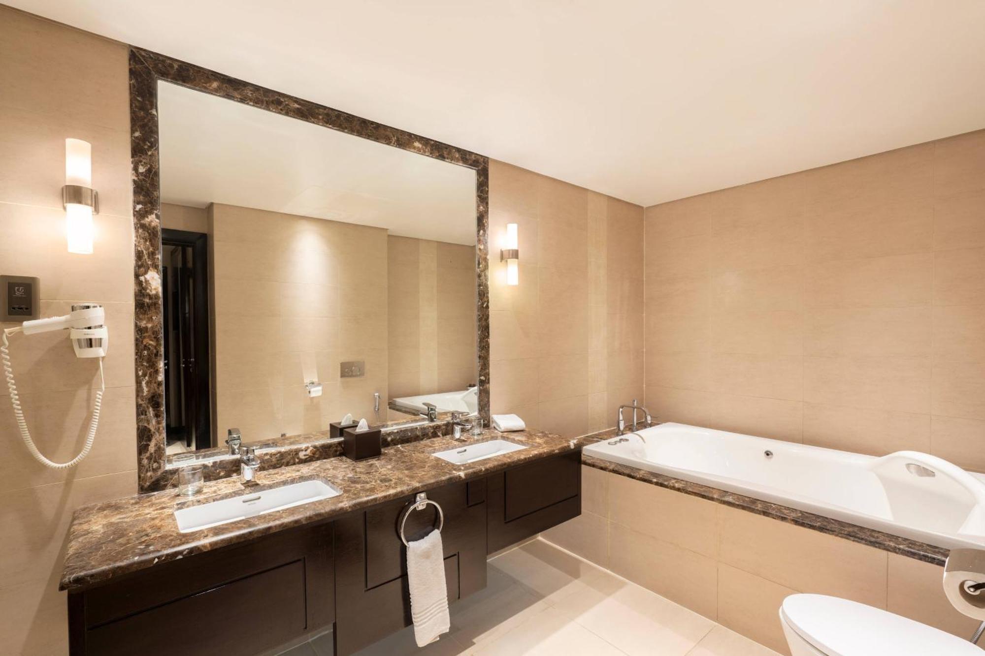 Courtyard By Marriott Jazan Hotel Exterior foto